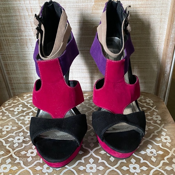 Strappy Faux Suede Heels in Purple, Taupe, Fushcia and Black, Size 8 - Picture 3 of 13